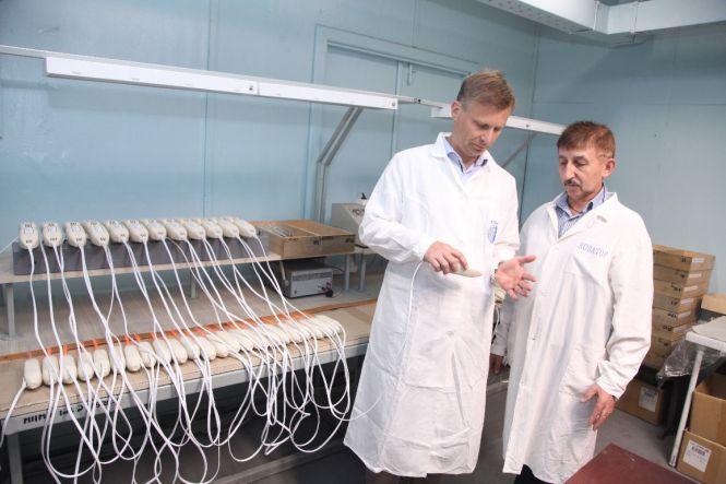 Новини Хмельницького - фото з За лаштунками ДП «Новатор». Як Олексій Свістунов змінює завод (пресслужба партії "Сила і честь") За лаштунками ДП «Новатор». Як Олексій Свістунов змінює завод (пресслужба партії "Сила і честь"), фото №6 на сайті vsim.ua