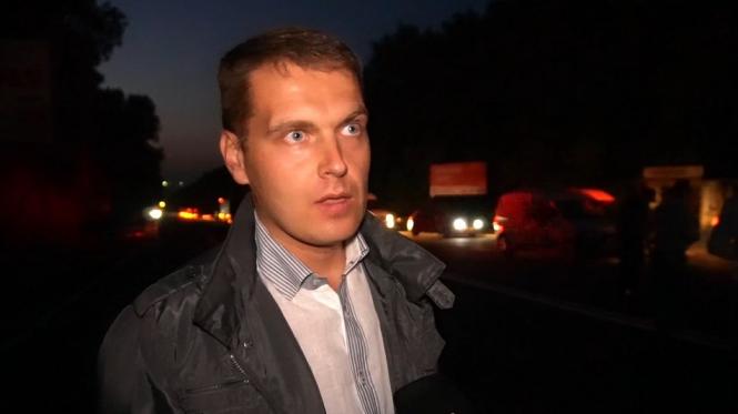 Новини Хмельницького - фото з ДТП за участю сина депутата Хмельницької міськради: поліція шукає свідків Водій "Тесли", за попередніми даними, був тверезий, каже його брат Ігор. Фото: Наталя Пономаренко.