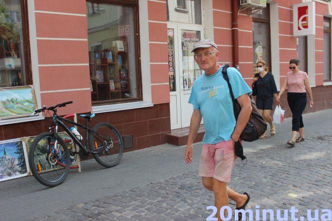 Фото "на ходу": як виглядають перехожі на вулицях вересневого Тернополя. РЕПОРТАЖ, фото №20 на сайті 20minut.ua