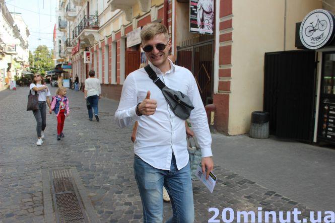 Фото "на ходу": як виглядають перехожі на вулицях вересневого Тернополя. РЕПОРТАЖ, фото №10 на сайті 20minut.ua