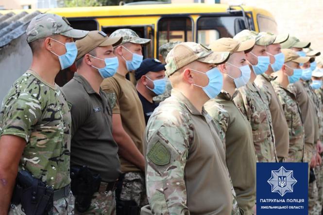 Новини Хмельницького - фото з Хмельницькі патрульні поїхали на Схід Хмельницькі патрульні поїхали на Схід, фото №1 на сайті vsim.ua
