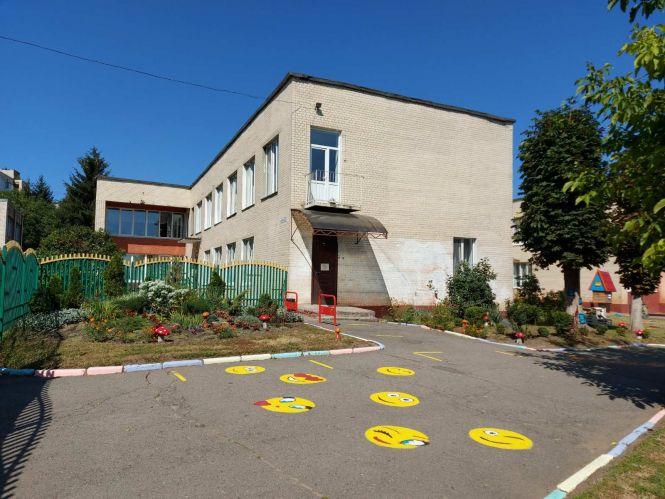 У Хмельницькому обрали кращий двір, під’їзд і садибу: хто переміг (ПЕРЕЛІК), фото №2 на сайті vsim.ua