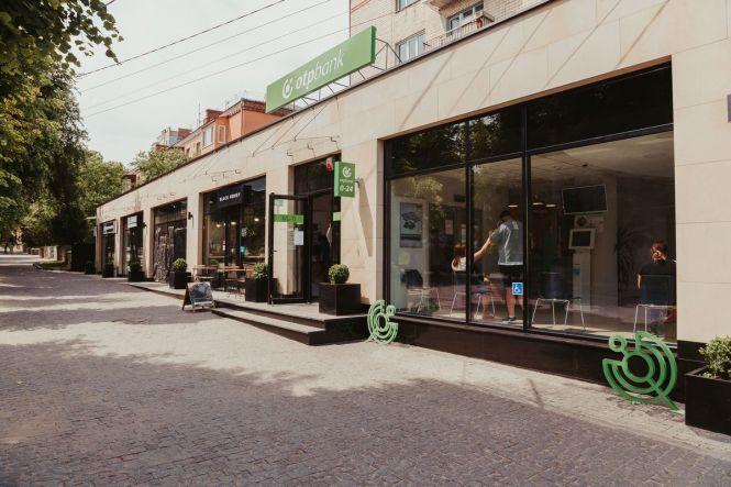 У Хмельницькому обрали кращий двір, під’їзд і садибу: хто переміг (ПЕРЕЛІК), фото №1 на сайті vsim.ua