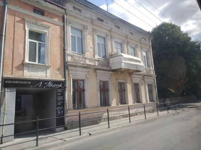 Новини Тернополя - фото з "Джульєтта би плакала": цікаві балкони, які понабудовували тернополяни (ФОТО) "Джульєтта би плакала": цікаві балкони, які понабудовували тернополяни (ФОТО), фото №3 на сайті 20minut.ua
