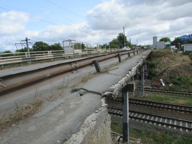 Міст на Білоцерківській трасі для транспорту закрили, фото №1 на сайті 20minut.ua