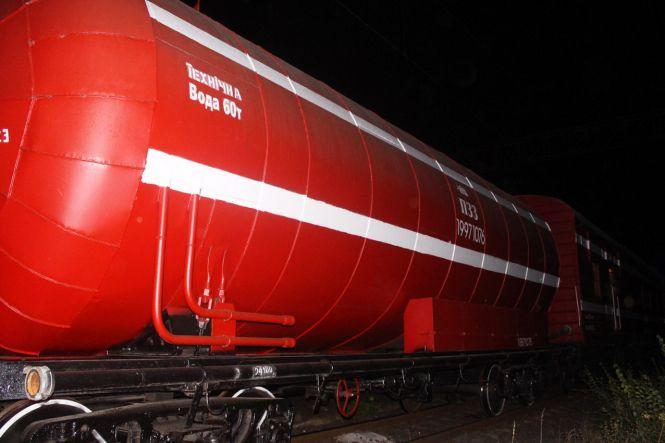 На Хмельниччині загорівся електролокомотив (ФОТО, ВІДЕО), фото №6 на сайті vsim.ua