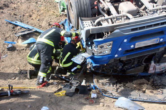 Новини Хмельницького - фото з Поблизу Хмельницького перевернулась вантажівка: з'явилося відео з місця ДТП Поблизу Хмельницького перевернулась вантажівка: з'явилося відео з місця ДТП, фото №1 на сайті vsim.ua