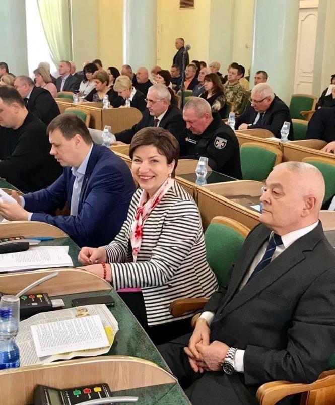 Інна Ящук: На засадах щирої любові до людей (пресслужба партії "Слуга народу"), фото №1 на сайті vsim.ua