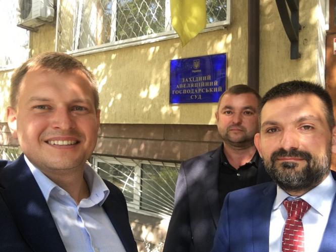 Новини Тернополя - фото з Суд довів, що  підприємство тернополянина на Гайовій захопили рейдери. Чи поверне тепер своє майно? Суд довів, що  підприємство тернополянина на Гайовій захопили рейдери. Чи поверне тепер своє майно?, фото №1 на сайті 20minut.ua