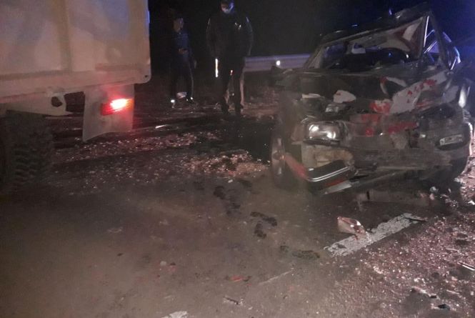 Новини Вінниці - фото з Важливе за вчора. Найцікавіші новини 24 вересня, які ви могли пропустити У Вінницькому районі зіткнулися легковик та трактор. Загинула 24-річна пасажирка