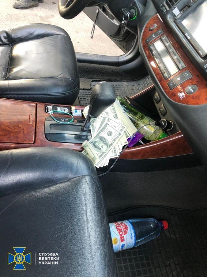 СБУ затримала керівника податкової інспекції Тернополя та його сина за вимагання 40 тисяч доларів, фото №4 на сайті 20minut.ua