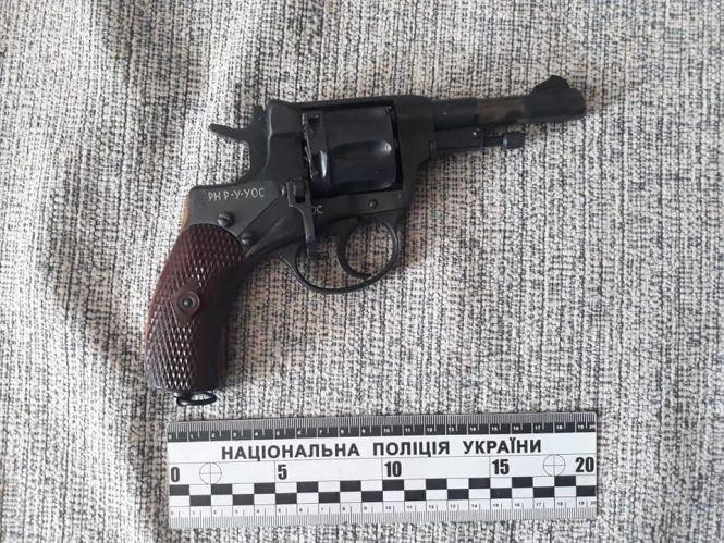 Новини Хмельницького - фото з Погрожували вбити: затримали хмельничан, які вимагали 350 тисяч гривень у підприємця Погрожували вбити: затримали хмельничан, які вимагали 350 тисяч гривень у підприємця, фото №4 на сайті vsim.ua