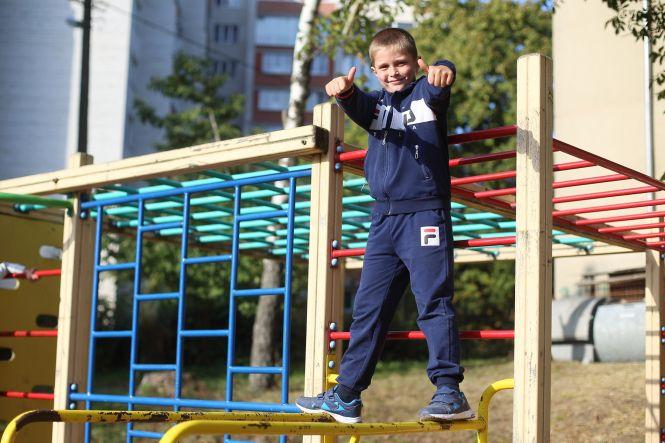 Новини Тернополя - фото з У тернопільській школі №7 відкрили новий спортивний комплекс (ФОТО) У тернопільській школі №7 відкрили новий спортивний комплекс (ФОТО), фото №5 на сайті 20minut.ua