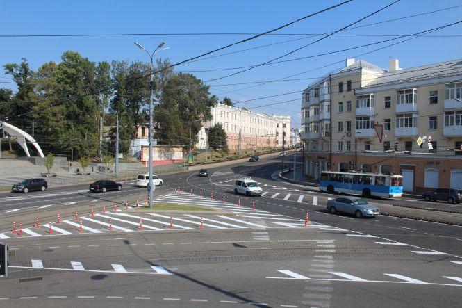 Новини Вінниці - фото з «Перетворюють Вінницю в тягучку». У соцмережах критикують нову площу Гагаріна «Перетворюють Вінницю в тягучку». У соцмережах критикують нову площу Гагаріна, фото №6 на сайті 20minut.ua