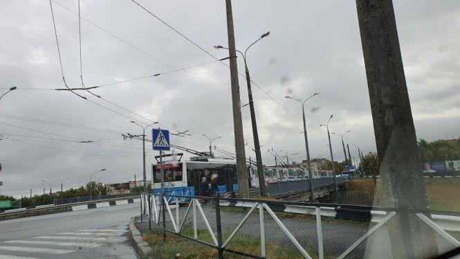 Новини Хмельницького - фото з Зранку біля філармонії затопило Кам’янецьку (ФОТО, ВІДЕО) Зранку біля філармонії затопило Кам’янецьку (ФОТО, ВІДЕО), фото №3 на сайті vsim.ua