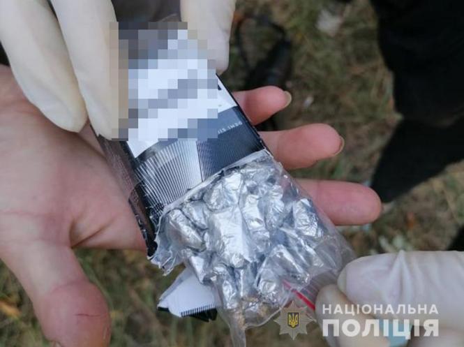 Двох бердичівлянок затримали за розповсюдження метадону: у них вилучено наркотиків на 80 тисяч гривень, фото №2 на сайті 20minut.ua