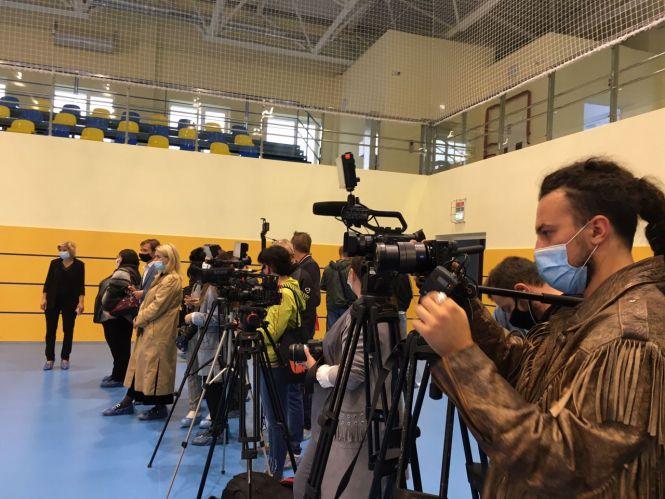 Новини Вінниці - фото з «Дайте нам спокійно поговорити», — президент Володимир Зеленський у Вінниці «Дайте нам спокійно поговорити», — президент Володимир Зеленський у Вінниці, фото №2 на сайті 20minut.ua