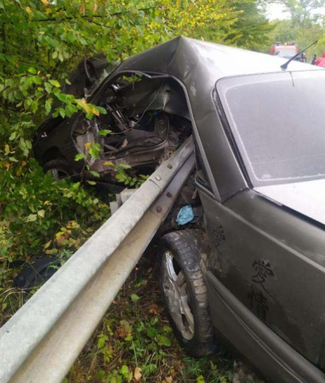 Новини Хмельницького - фото з Авто влетіло у відбійник. У ДТП загинув 27-річний хмельничанин Авто влетіло у відбійник. У ДТП загинув 27-річний хмельничанин, фото №1 на сайті vsim.ua