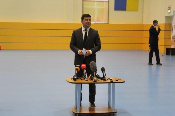 Новини Вінниці - фото з «Дайте нам спокійно поговорити», — президент Володимир Зеленський у Вінниці «Дайте нам спокійно поговорити», — президент Володимир Зеленський у Вінниці, фото №6 на сайті 20minut.ua