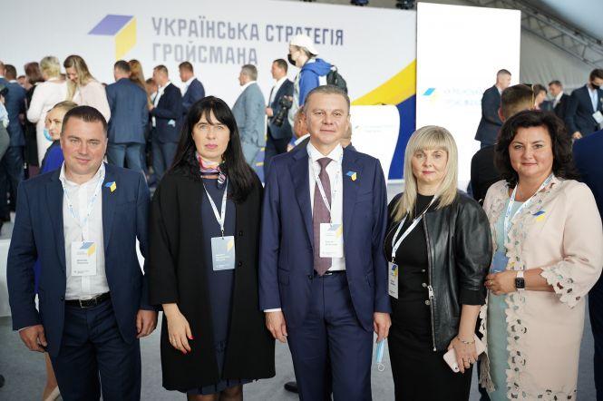 Новини Вінниці - фото з Хто захистить інтереси Вінниці в новій Облраді? (Пресслужба партії «Українська Стратегія Гройсмана») Хто захистить інтереси Вінниці в новій Облраді? (Пресслужба партії «Українська Стратегія Гройсмана»), фото №4 на сайті 20minut.ua