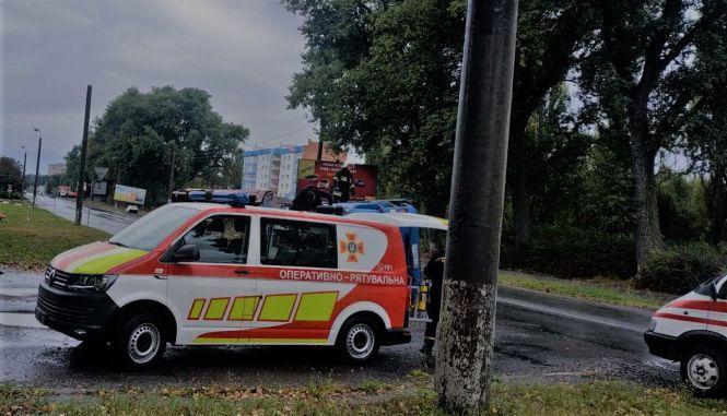 На Хмельниччині перекинулася вантажівка: постраждав водій (ФОТО), фото №2 на сайті vsim.ua