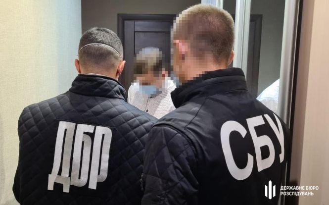 Двох податківців Хмельниччини підозрюють у "зливі" даних з обмеженим доступом, фото №1 на сайті vsim.ua