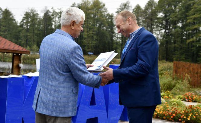 Потужну команду місцевого осередку від політичної партії «Наш край» презентували у Ємільчинському районі (Політична реклама), фото №3 на сайті 20minut.ua