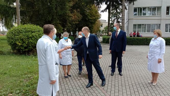 Міністр охорони здоров'я Степанов відвідав Хмельницький і Старокостянтинів, фото №4 на сайті vsim.ua