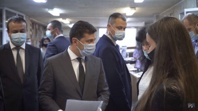 Новини Вінниці - фото з Візит Зеленського у технічний університет: відео зустрічі, яку проводили без преси Візит Зеленського у технічний університет: відео зустрічі, яку проводили без преси, фото №1 на сайті 20minut.ua