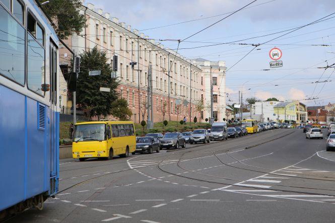 Новини Вінниці - фото з Перший день роботи світлофорів на площі Гагаріна (ФОТОРЕПОРТАЖ) Перший день роботи світлофорів на площі Гагаріна (ФОТОРЕПОРТАЖ), фото №7 на сайті 20minut.ua