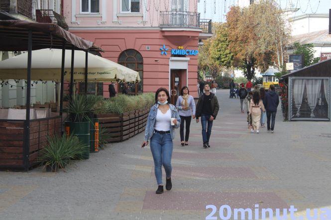 Новини Тернополя - фото з Тернополяни в чергах за кавою: скільки коштують гарячі напої у МАФах, кав'ярнях чи автоматах Тернополяни в чергах за кавою: скільки коштують гарячі напої у МАФах, кав'ярнях чи автоматах, фото №1 на сайті 20minut.ua