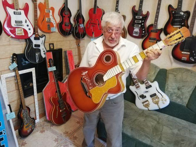 Новини Вінниці - фото з Відремонтував понад сто гітар. Пропонує створити музей у Вінниці Відремонтував понад сто гітар. Пропонує створити музей у Вінниці, фото №6 на сайті 20minut.ua