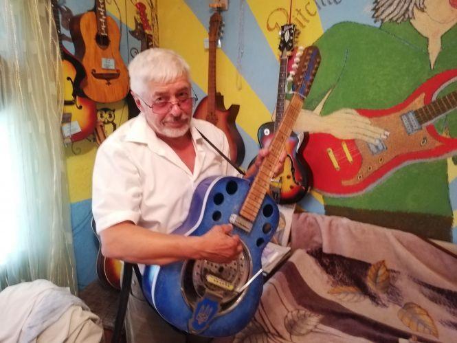 Новини Вінниці - фото з Відремонтував понад сто гітар. Пропонує створити музей у Вінниці Відремонтував понад сто гітар. Пропонує створити музей у Вінниці, фото №3 на сайті 20minut.ua