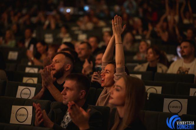 Вінничани одні з перших побачили «Ангела» БУМБОКС, що от-от взірве телеекрани, фото №30 на сайті 20minut.ua