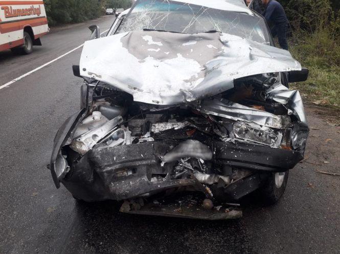 Зійшлися «лоб у лоб». У Вінницькому районі в ДТП постраждало п'ятеро людей, фото №1 на сайті 20minut.ua