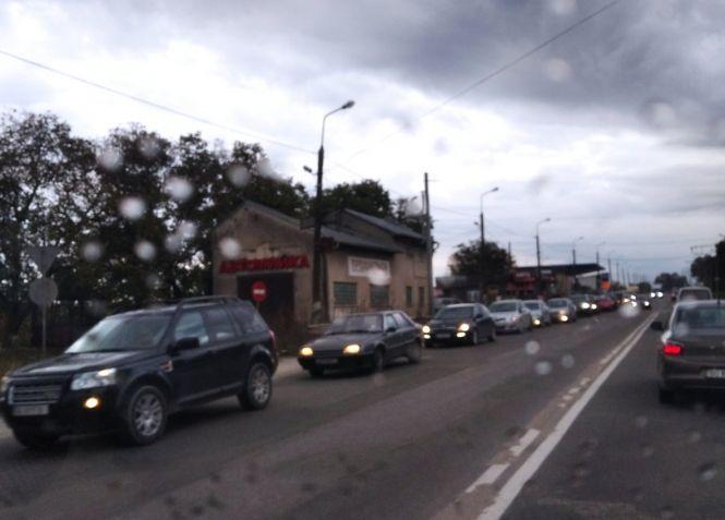 На Збаразькому кільці аварія: 17-річного хлопця госпіталізували (ОНОВЛЕНО), фото №3 на сайті 20minut.ua