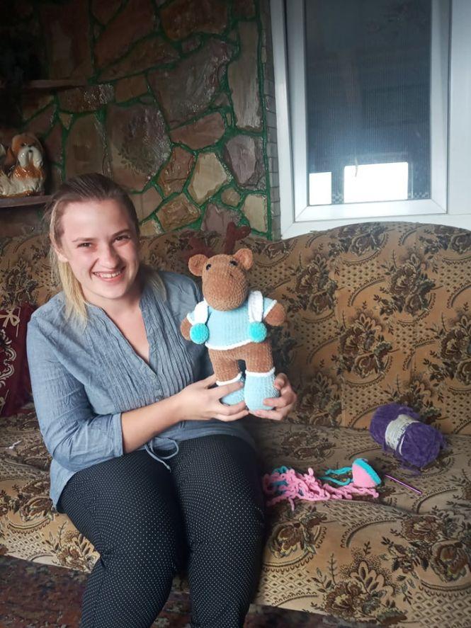 Cестри з Теребовлянщини, які хворіють на ДЦП, створюють неймовірні картини та іграшки, фото №1 на сайті 20minut.ua