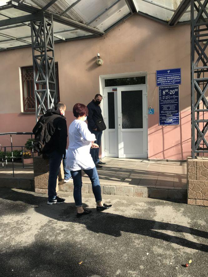 За попереднім записом і з чергою на вулиці. Як зараз приймають в сімейних амбулаторіях, фото №3 на сайті 20minut.ua