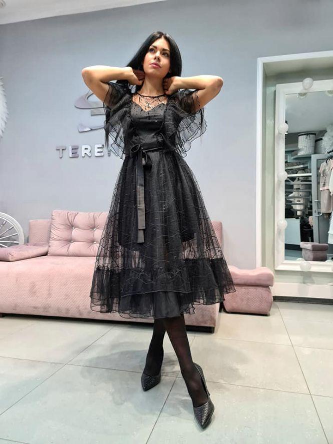 Новини Вінниці - фото з Об'ємні рукава, клітинка і мереживо: вінницькі дизайнери створюють луки для нового сезону Об'ємні рукава, клітинка і мереживо: вінницькі дизайнери створюють луки для нового сезону, фото №3 на сайті 20minut.ua