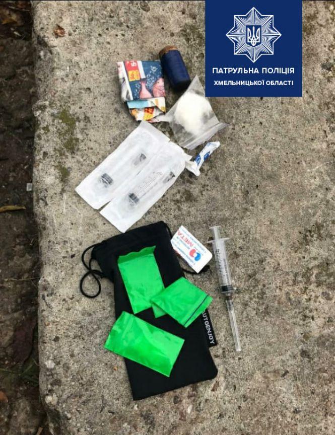 Від "порошку" до коноплі: у Хмельницькому за вихідні спіймали 7 людей з наркотиками, фото №3 на сайті vsim.ua