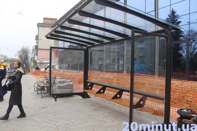 Новини Тернополя - фото з «Влетіли у копієчку»: скільки Тернопіль заплатив за нові зупинки та де їх облаштують «Влетіли у копієчку»: скільки Тернопіль заплатив за нові зупинки та де їх облаштують, фото №1 на сайті 20minut.ua