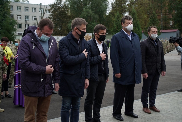 Новини Житомира - фото з У військовому інституті імені С.П. Корольова відкрили пам’ятний знак загиблим героям 3201