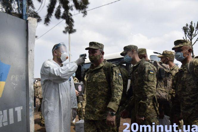 Новини Тернополя - фото з "Граються на цвинтарі та ночують посеред вулиці". Тернополянин став миротворцем у Конго "Граються на цвинтарі та ночують посеред вулиці". Тернополянин став миротворцем у Конго, фото №7 на сайті 20minut.ua