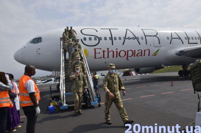 Новини Тернополя - фото з "Граються на цвинтарі та ночують посеред вулиці". Тернополянин став миротворцем у Конго "Граються на цвинтарі та ночують посеред вулиці". Тернополянин став миротворцем у Конго, фото №2 на сайті 20minut.ua