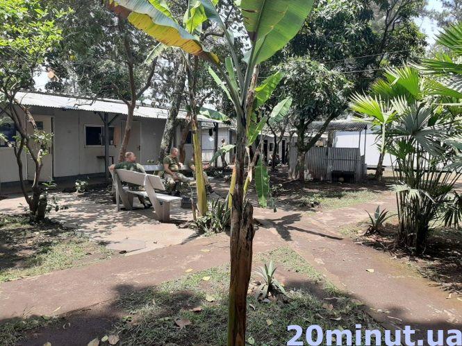 Новини Тернополя - фото з "Граються на цвинтарі та ночують посеред вулиці". Тернополянин став миротворцем у Конго "Граються на цвинтарі та ночують посеред вулиці". Тернополянин став миротворцем у Конго, фото №6 на сайті 20minut.ua