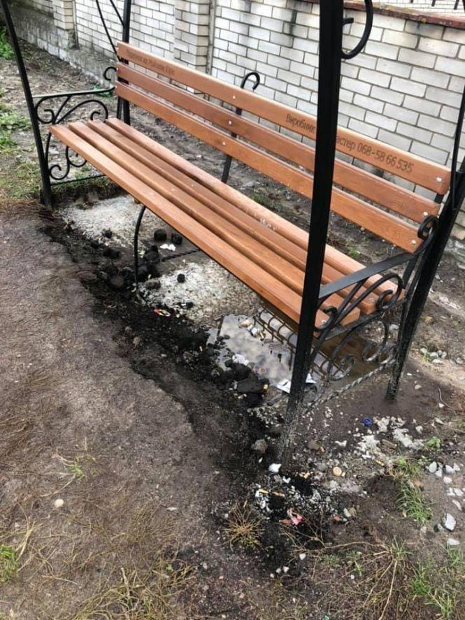 Новини Житомира - фото з Передвиборчий піар по-Мойсеєвські: як заднім числом та без дозволів перемістити зупинку громадського транспорту Передвиборчий піар по-Мойсеєвські: як заднім числом та без дозволів перемістити зупинку громадського транспорту, фото №1 на сайті 20minut.ua