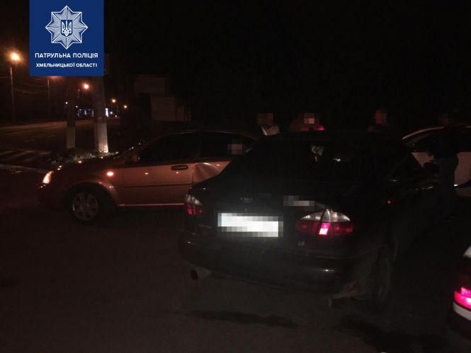 Новини Хмельницького - фото з В'їхав у бік: у Хмельницькому п'яний водій влаштував ДТП (ФОТО) В'їхав у бік: у Хмельницькому п'яний водій влаштував ДТП (ФОТО), фото №1 на сайті vsim.ua