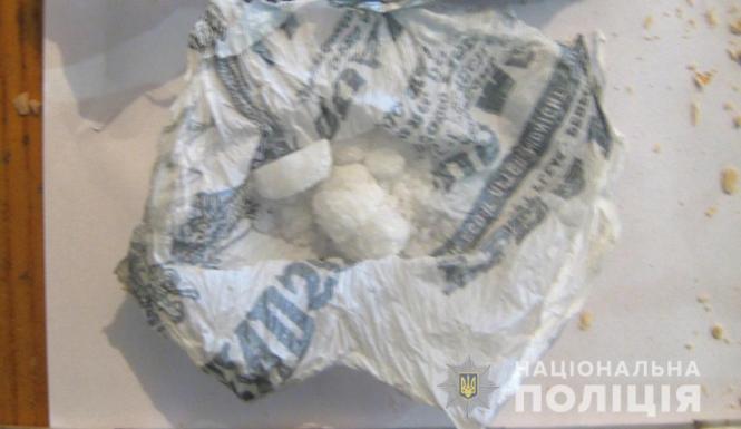 Протягом двох днів поліцейські Житомирщини задокументували п’ять фактів зберігання наркотиків, фото №1 на сайті 20minut.ua