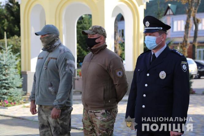 Новини Вінниці - фото з Ford, Renault та Toyota: автопарк вінницької поліції поповнився новими автівками Ford, Renault та Toyota: автопарк вінницької поліції поповнився новими автівками, фото №4 на сайті 20minut.ua