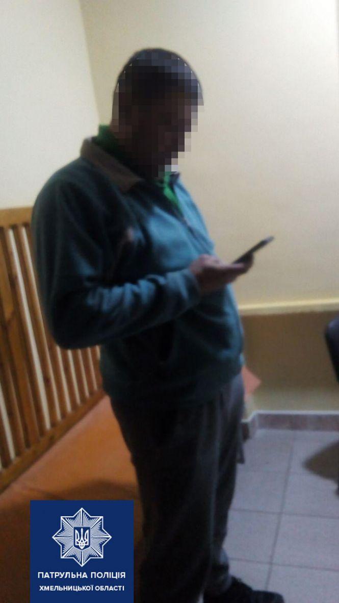 На Старокостянтинівському шосе зупинили водія вантажівки під наркотиками, фото №1 на сайті vsim.ua